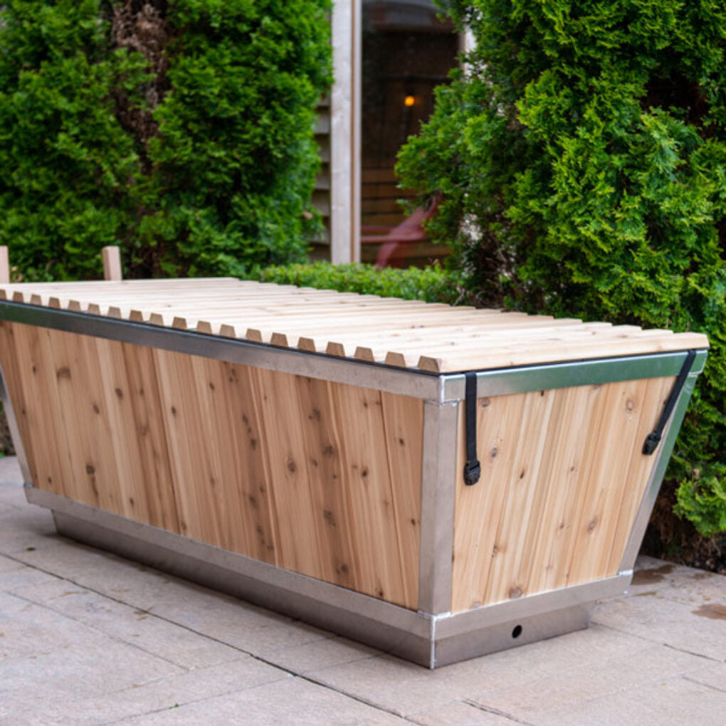 The Polar Plunge Tub by Leisurecraft